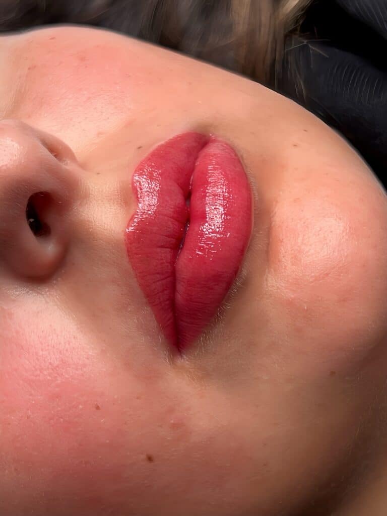 Professionelle Aquarelllips Lippenpigmentierung – hochwertige Ergebnisse im Kosmetikstudio Kiel